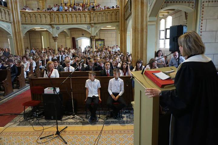 Tanévzáró istentisztelet és búcsú a 8. évfolyamtól Tanévzáró istentisztelet és búcsú a 8. évfolyamtól