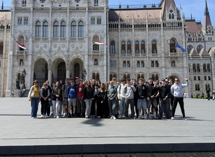 Tartalmas nap Budapesten a 8. �vfolyammal