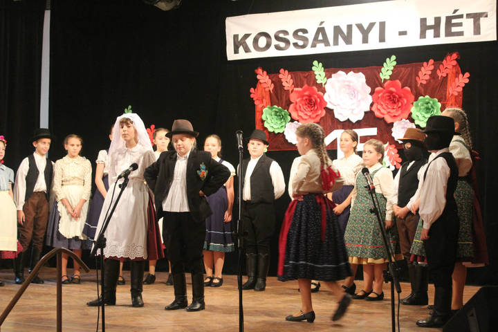 Iskolánk a felvidéki Kossányi héten Iskolánk a felvidéki Kossányi héten