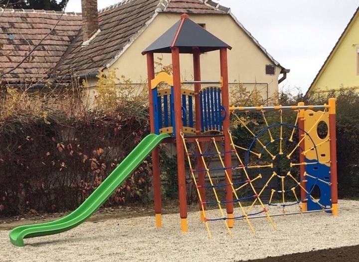 Megújult a bobai óvoda játszótere Megújult a bobai óvoda játszótere