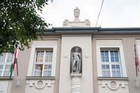 Visszakerült eredeti helyére Szent Imre szobra Visszakerült eredeti helyére Szent Imre szobra