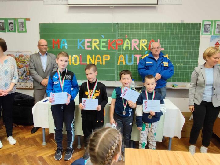 Ma kerékpárral, holnap autóval (2024) Ma kerékpárral, holnap autóval (2024)