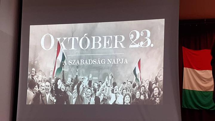Ünnepi műsor az 1956. október 23-i forradalom tiszteletére (2022) Ünnepi műsor az 1956. október 23-i forradalom tiszteletére (2022)