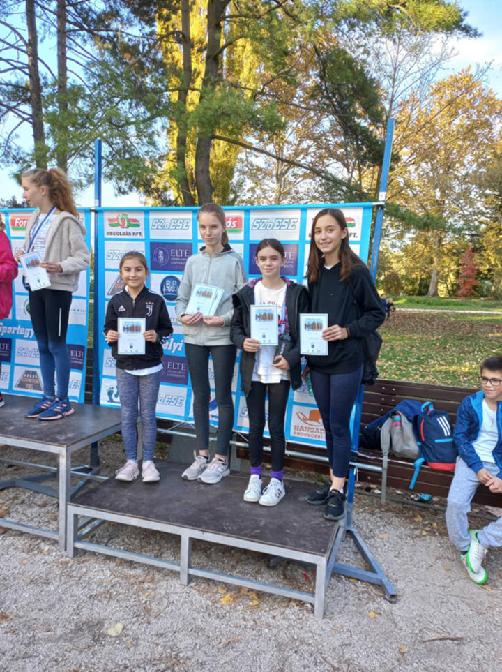 Csótó-sziget futás felső tagozat Csótó-sziget futás felső tagozat