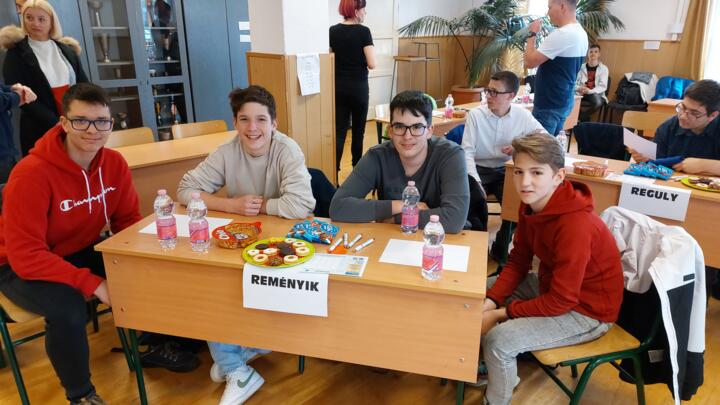A Gpipari Technikum angol/nmet csapatversenye
