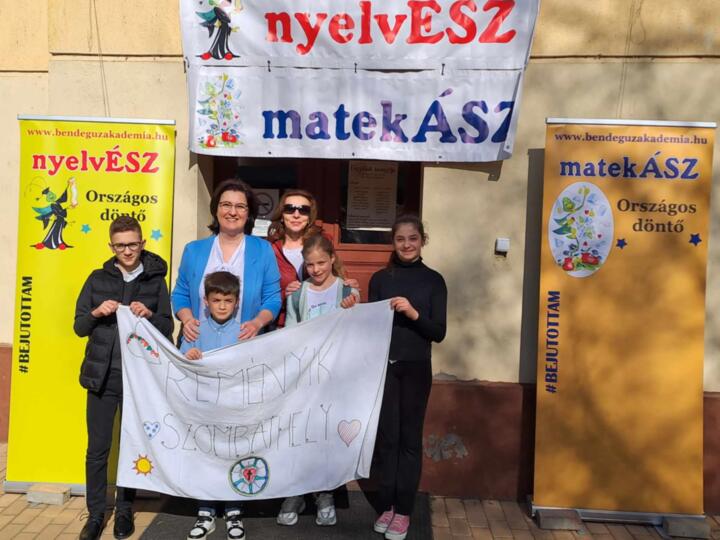 Bendegz Akadmia Nyelvsz s Mateksz versenynek orszgos dntje